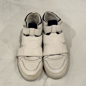 White High Top Sneaker